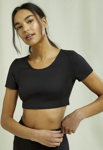 Yoga Scoop Crop Top - black