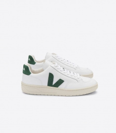 Veja "V-12 Leather" - white cyprus