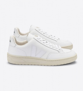 Veja "V-12 Leather" - extra white Veja "V-12 Leather" - extra white