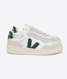 Veja "V-90 O.T. Leather" - extra white cyprus