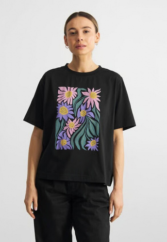 T-Shirt "Vadstena Daisy Block" - black