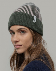 Cashmere Beanie "Vanda" - green hibiscus