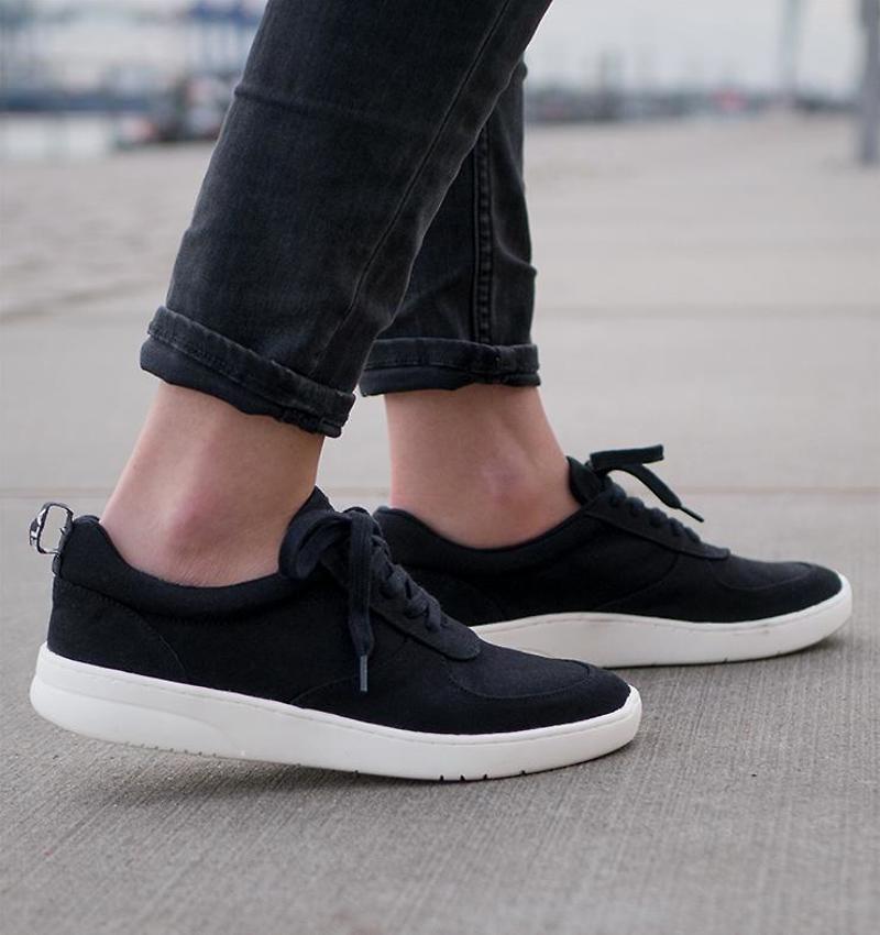 Vegan Sneaker, MELAWEAR Mela Sneaker All Black Women